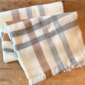 NWOT Cozy Plaid Cream, Gray, camel  XL Scarf. Wrap